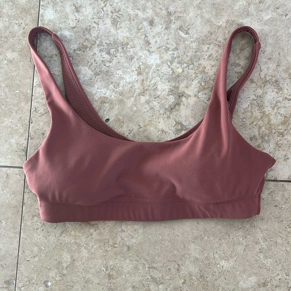 Vuori Daily Bra in Rosewood